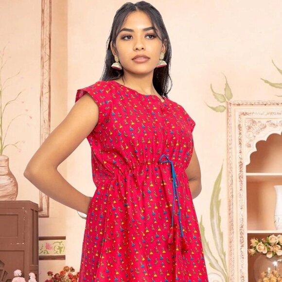 Bold Red Printed Short Top for Chic Looks | Muvvas Boutique - Picture 1 of 3